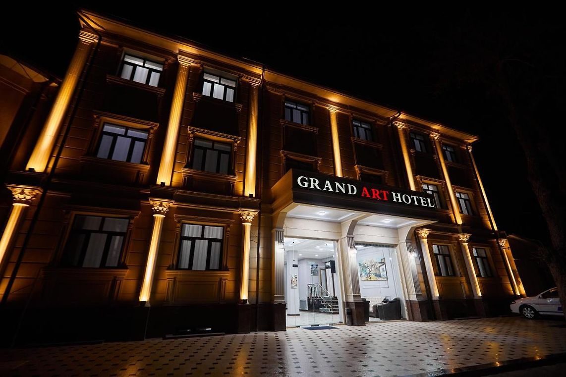 Grand art hotels